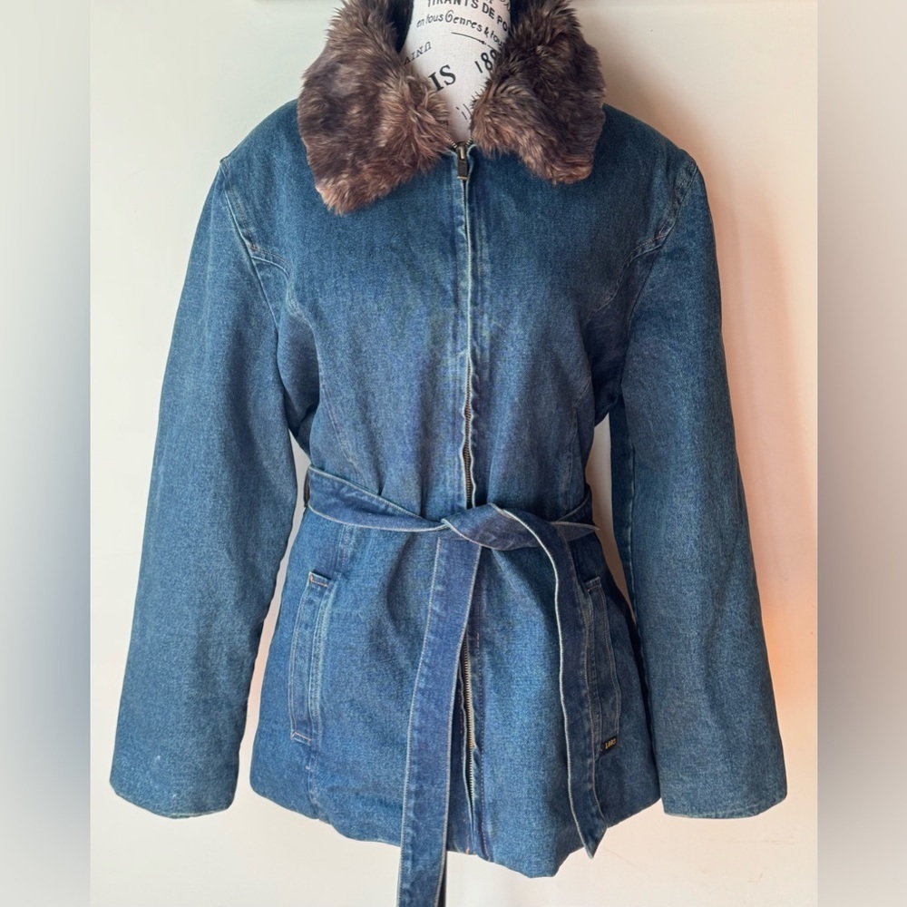 Vintage Lee Outerwear Denim Jacket Faux Fur Collar Belted Women’s XL Zip Front